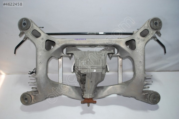 PORSCHE PANAMERA ARKA  DEFRANSİYEL TRAVERS