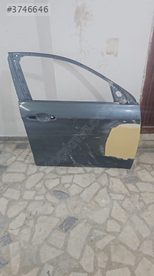 FİAT EGEA ÇIKMA ORİJİNAL SAĞ ÖN KAPI