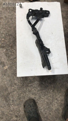 BMW F30 kaput menteşesi