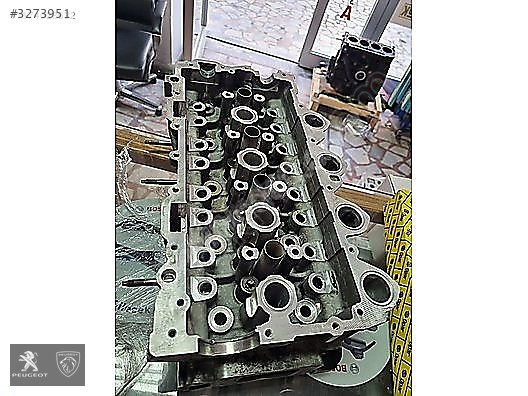 C4 SİLİNDİR KAPAK DOLU DV6 EURO4 1.6 HDİ 16V CİTROEN 0200EH