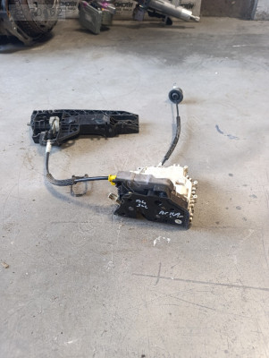 8K0839015C Audi A4 sol arka kapı kilidi