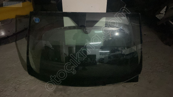 Fiat fiorino çıkma ön cam