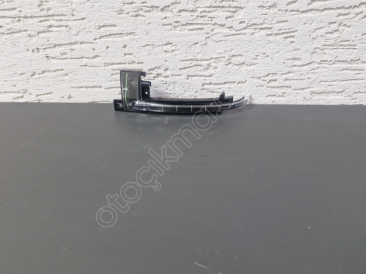 AUDİ A4 A5 AYNA SİNYALİ SOL SIFIR 2008-2016