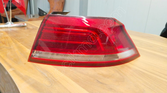 VOLKSWAGEN PASSAT SAĞ B8 ARKA STOP ÇIKMA
