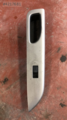 2014 NİSSAN MİCRA SAĞ ÖN KAPI CAM DÜĞMESİ VE ÇERÇEVESİ