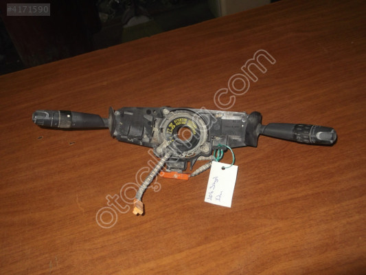 PEUGEOT 406 ÇIKMA SİNYAL KOLU