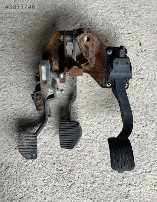 CITROEN BERLİNGO PEDAL TAKIMI ÇIKMA