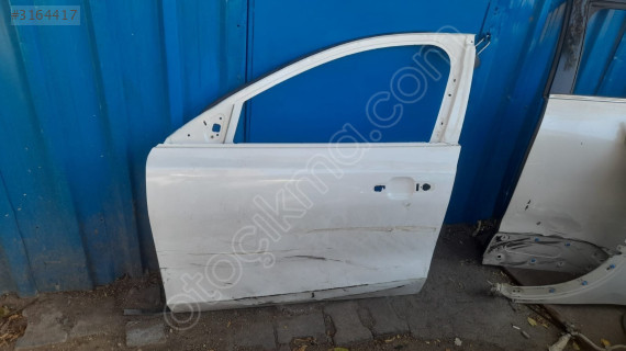 FORD FOCUS 4 SOL ÖN KAPİ ORJİNAL NOKTA HASARLI