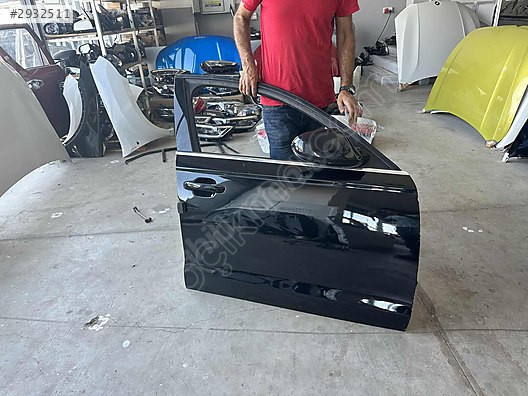 Audi a6 sağ ön kapı siyah dolu dıştan boyalı