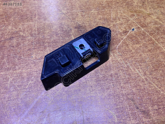 PEUGEOT 408 SAĞ ÖN TAMPON BRAKETİ ÇIKMA 9840705380