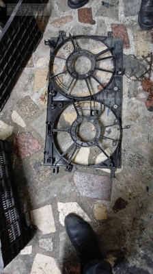 Toyota Corolla 1.8 hibrit  fan davlumbaz