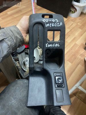2000-2003 İMPREZA KONSOL SUBARU ORJİNAL ÇIKMA PARÇA