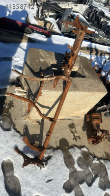 2014-2018 SKODA OCTAVİA GÖGÜS DEMİRİ ORJ ÇIKMA