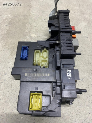 2045451669 MERCEDES W204 ARKA SAM SİGORTA KUTUSU BEYİNİ(KPN)