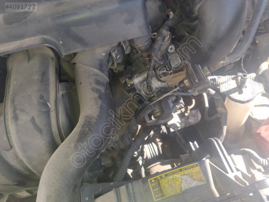 TOYOTA COROLLA 1.6 VVT GAZ KELEBEĞİ 3 CİVATA