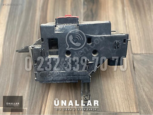MERCEDES C200 SİGORTA KUTUSU ve TÜM AKSAM | ÜNALLAR OTO ÇIKMA |