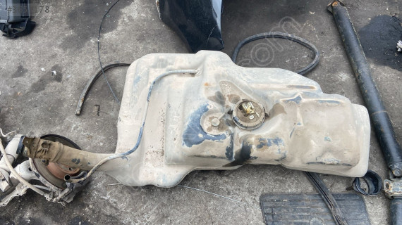 VW TRANSPORTER T4 2.4 TDİ YAKIT DEPOSU