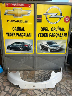 Opel combo e ön tampon beyaz renk çıkma Orjinal