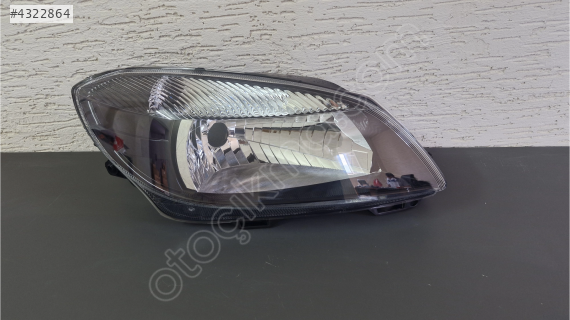 SKODA FABİA SAĞ ÖN FAR SİYAH MOTORLU SIFIR 2009-2012