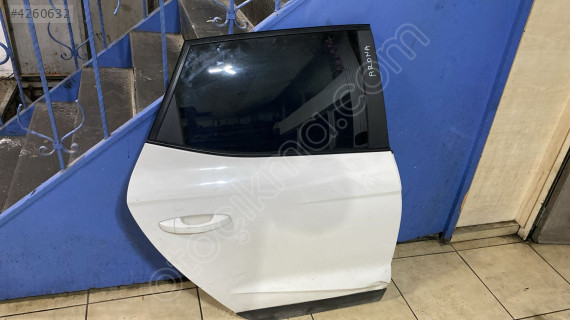 SEAT ARONA SAĞ ARKA  KAPI