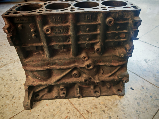 T5 2005 1.9 105HP AXB MOTOR