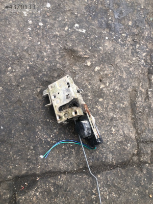 CITROEN SAXO SOL ÖN KAPI KİLİDİ