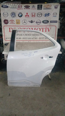 2021-2024 TOYOTA YARİS CROSS SOL ARKA KAPI
