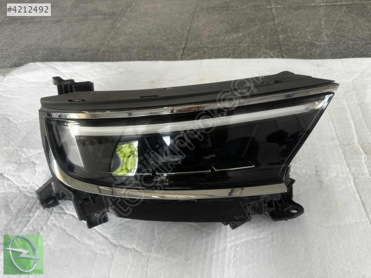 OPEL MOKKA B ELEGANCE 2023 LEDLİ SAĞ FAR 9834007980 GM