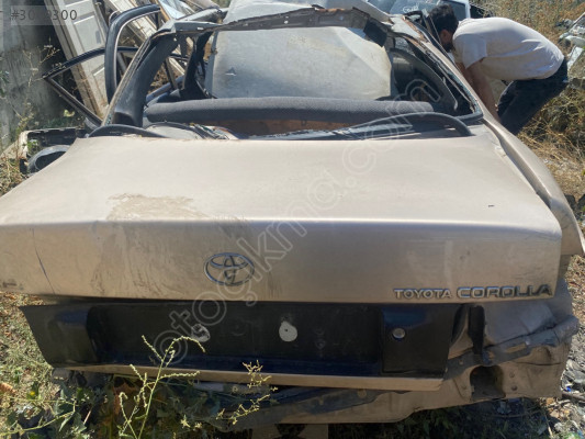 Toyota corolla arka bagaj kapağı 96 98