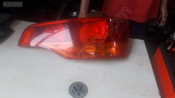 AUDİ Q7 ORJİNAL ÇIKMA SAĞ STOP