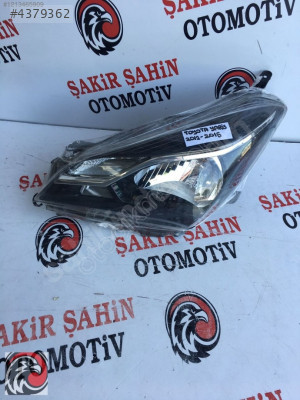 2012-2015 Toyota Yaris Far