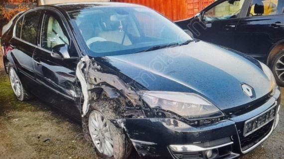 RENAULT LAGUNA 3 KAPILARI ORİJİNAL ÇIKMA