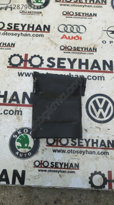 5F1858560B Seat Leon 2015 direksiyon kolonu üst kaplaması