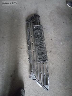 2020 model megane 5 orta ızgara