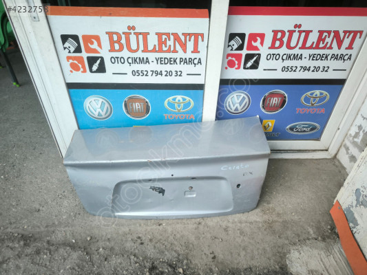 Kia Cerato bagaj kapağı orijinal çıkma