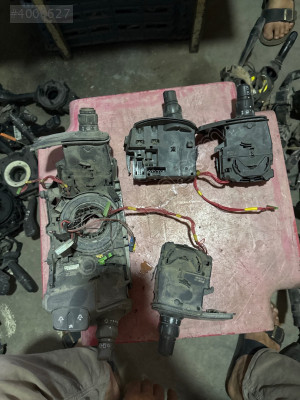 Renault kangoo direksiyon sinyal kolu ve zemberek