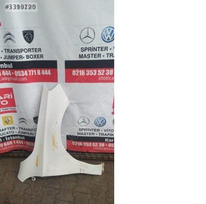 Mercedes a kasa sag ön çamurluk
