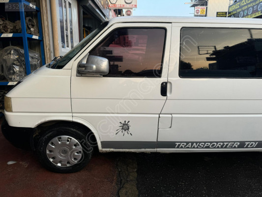 TRANSPORTER T-4 ÇIKMA SOL ÖN ŞÖFÖR KAPISI HATASIZ BEYAZ