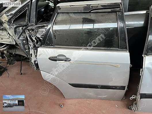 OTO CEMDEN ÇIKMA FORD FOCUS 1 SW ARKA SAĞ KAPI
