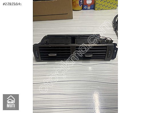 Havalandırma &amp; Klima / AUDI A6 KALORİFER ORTA IZGARA 4B182095
