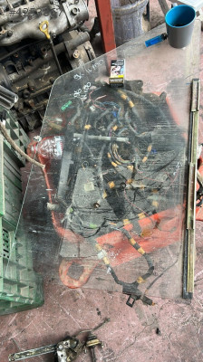 1996 HUNDAI H100 ÇIKMA ORJİNAL SOL KAPI CAMI