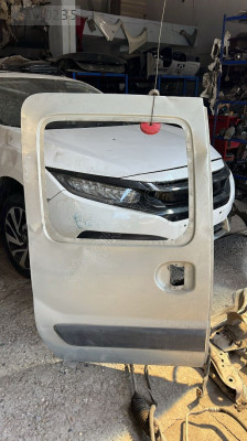 Renault kango sağ arka kapı
