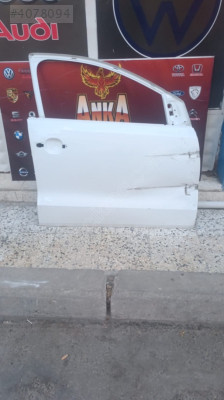 Polo sağ ön kapı 2010-2016