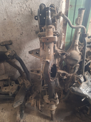 Hyundai H100 Çift teker Kamyonet Diferansiyel demiri