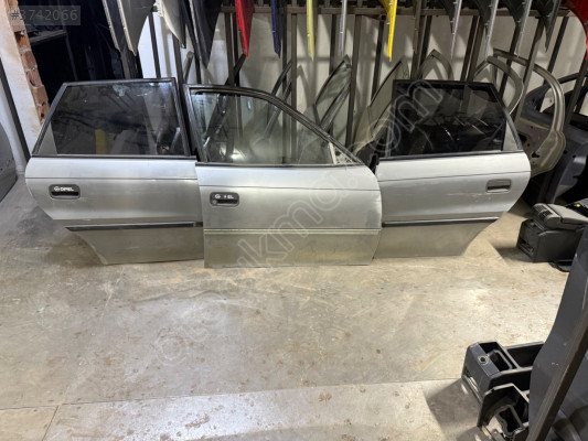 OPEL ASTRA KAPI ÇIKMA