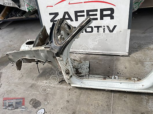 Renault 19 Europa Sol/Sağ Maßbiyel Direk Sacı - Orijinal