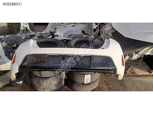 2013-2018 Toyota Auris Orijinal Arka Tampon Çıkma Parçası