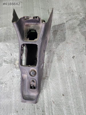 PEUGEOT 206 ÇIKMA ORİJİNAL ORTA KONSOL