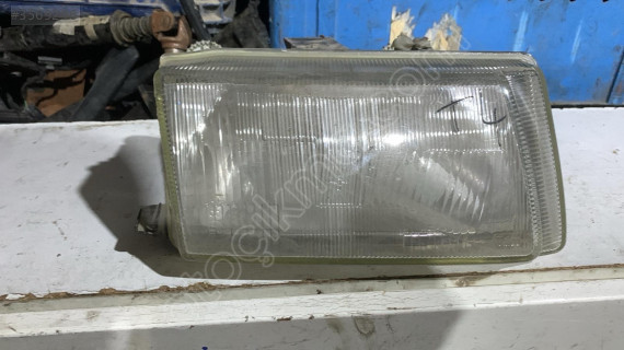 VW Transporter T4 Çıkma Sağ Ön Far Parçası