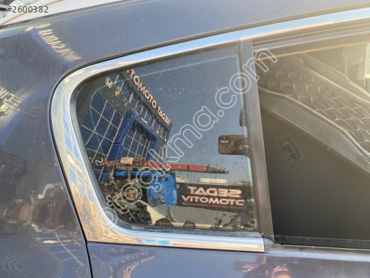 2016-2020 KİA SPORTAGE SAĞ ARKA KELEBEK CAMI